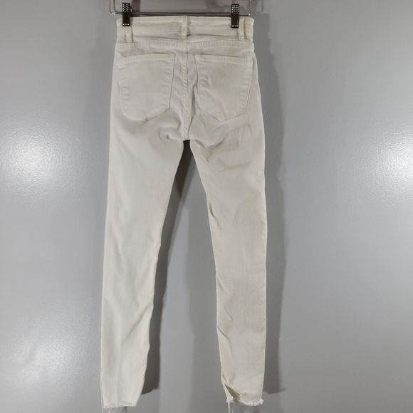 ZARA WOMAN white distressed mid rise skinny jeans casual summer essential - Picture 8 of 11